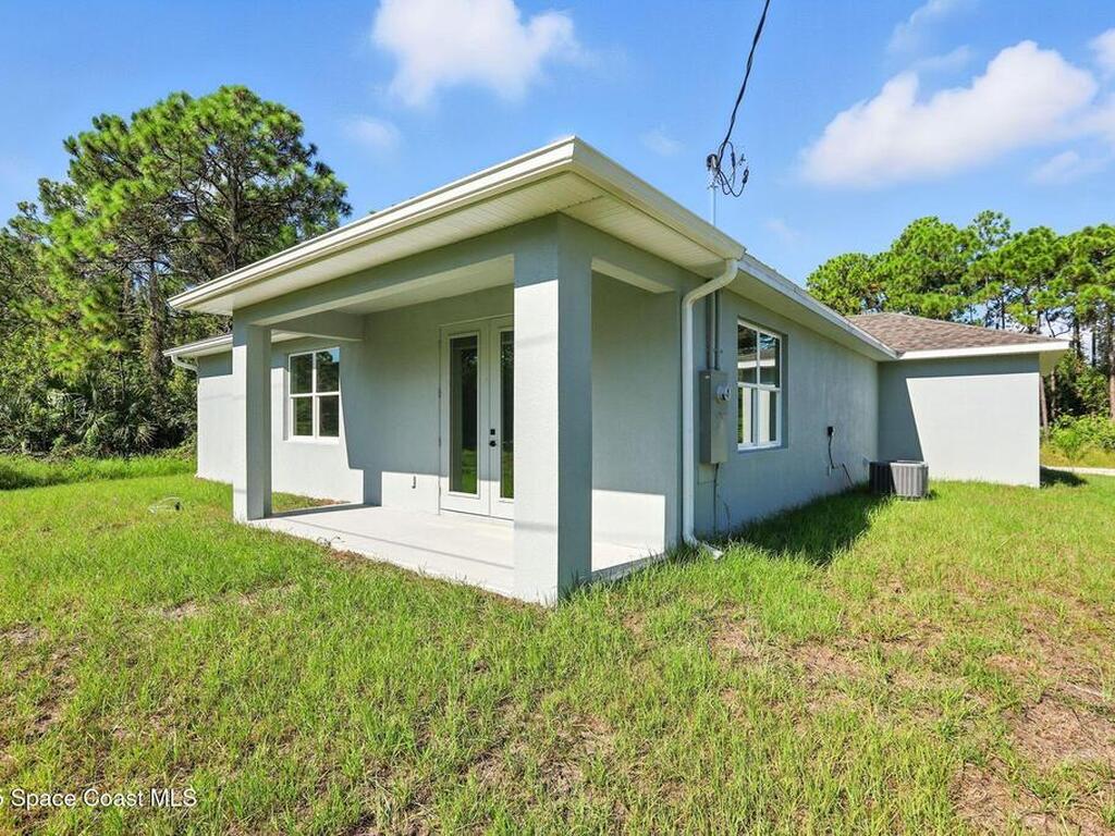 2035 Tahoe Avenue, Palm Bay, FL 32909