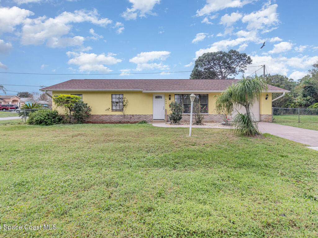 660 SE Grandeur Street, Palm Bay, FL 32909
