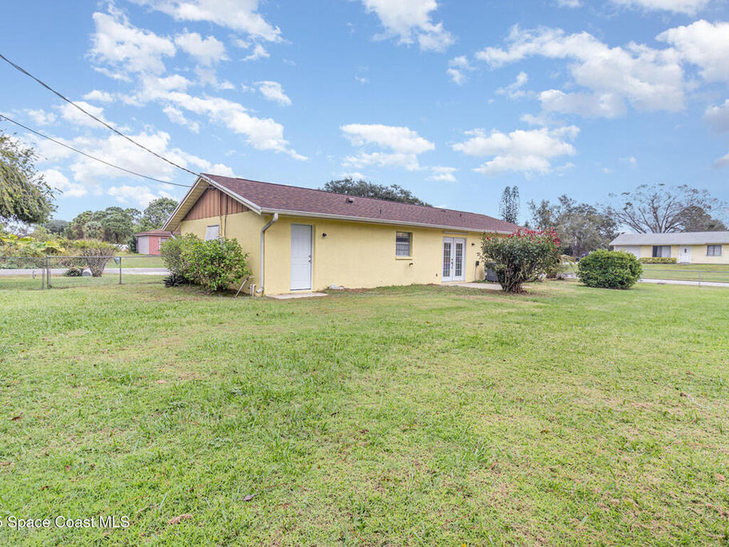 660 SE Grandeur Street, Palm Bay, FL 32909