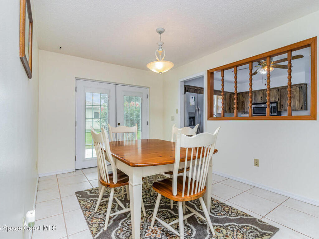 660 SE Grandeur Street, Palm Bay, FL 32909