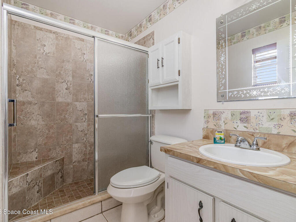 660 SE Grandeur Street, Palm Bay, FL 32909