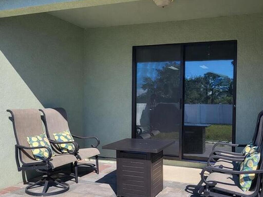 645 Chicago Way, Dundee, FL 33838