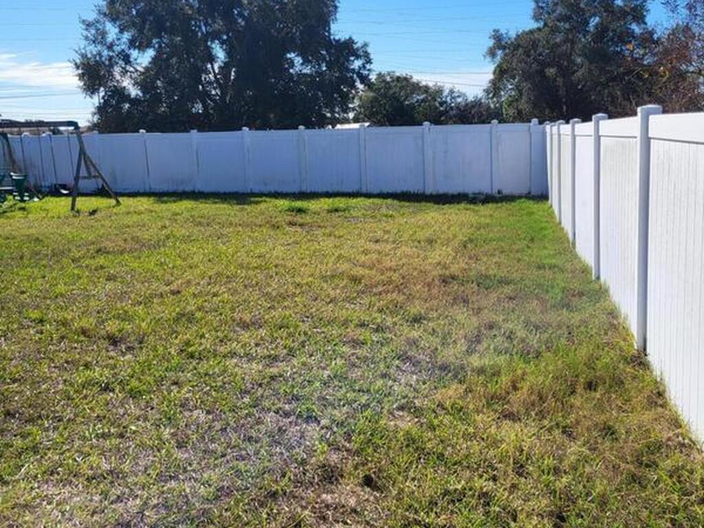 645 Chicago Way, Dundee, FL 33838