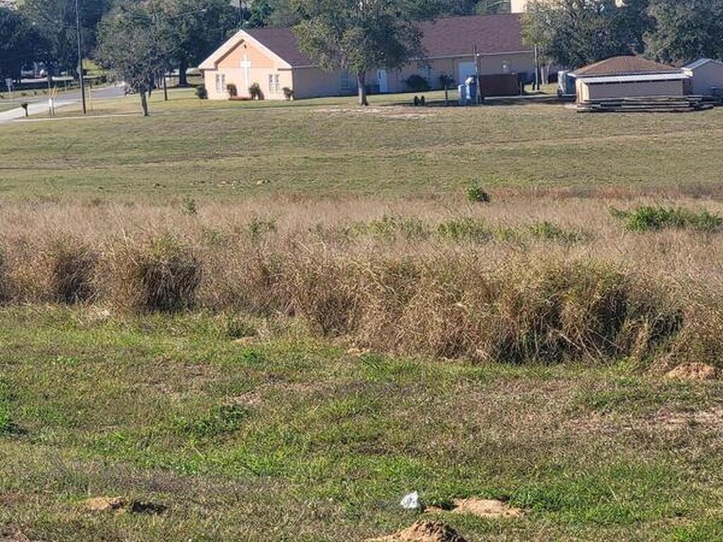 645 Chicago Way, Dundee, FL 33838