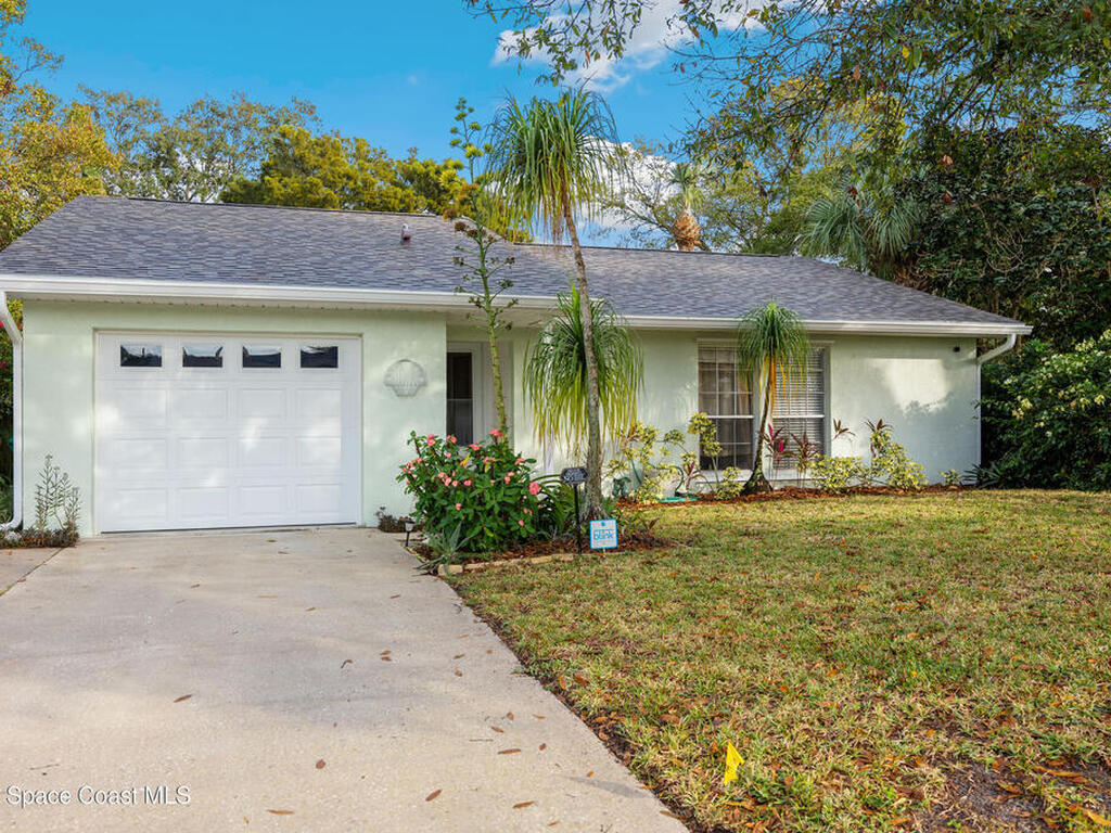 425 Banyan Street, Sebastian, FL 32958