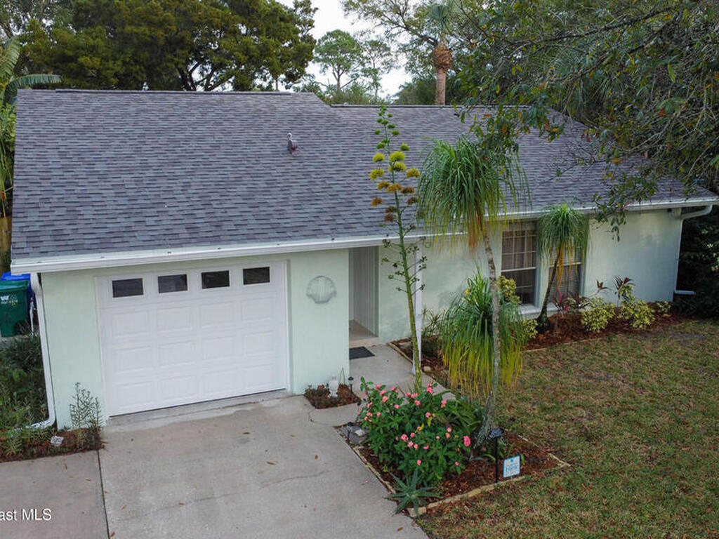 425 Banyan Street, Sebastian, FL 32958