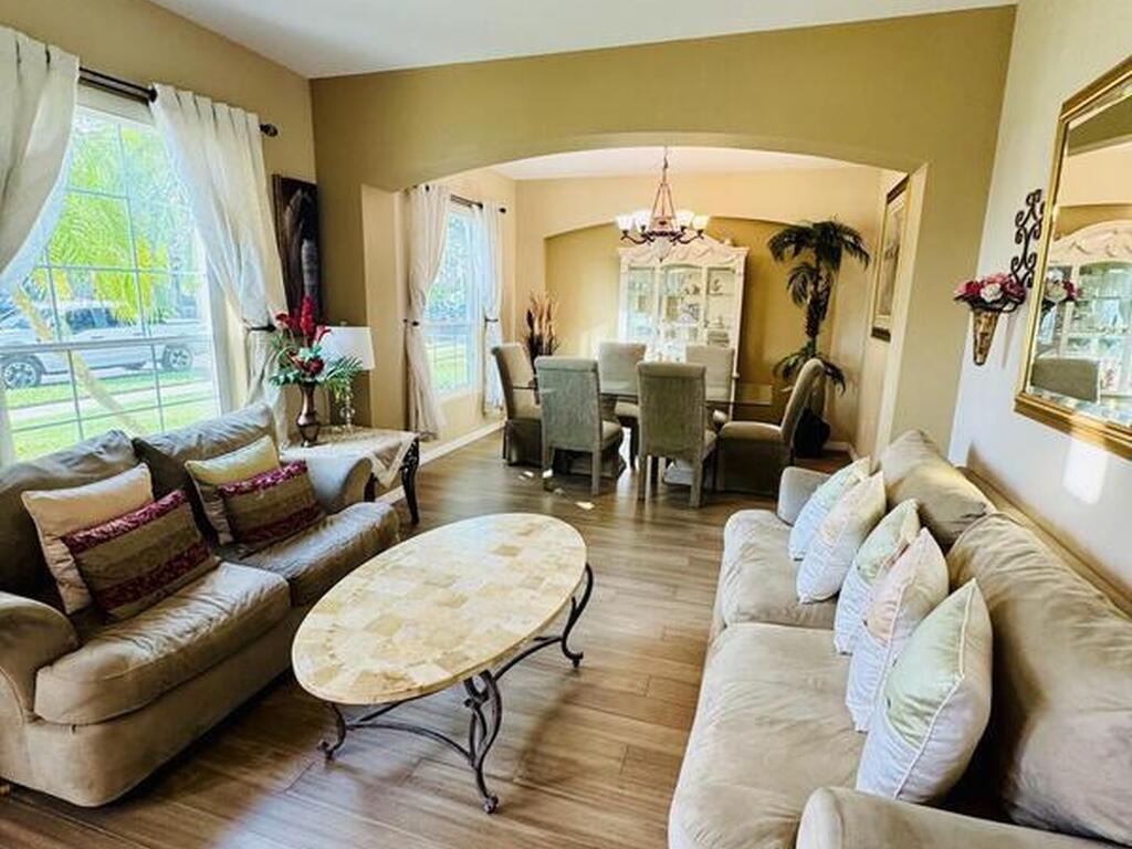 4095 Fenrose Circle, Melbourne, FL 32940