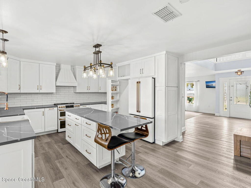 2013 Sorento Circle, Melbourne, FL 32904