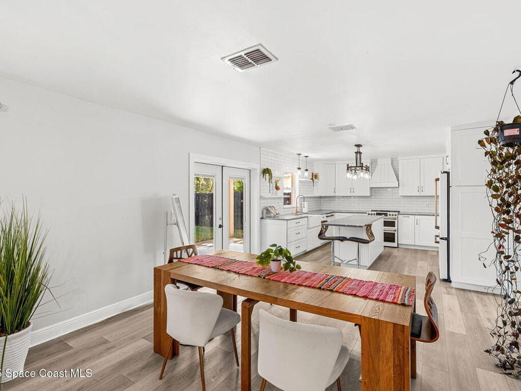 2013 Sorento Circle, Melbourne, FL 32904