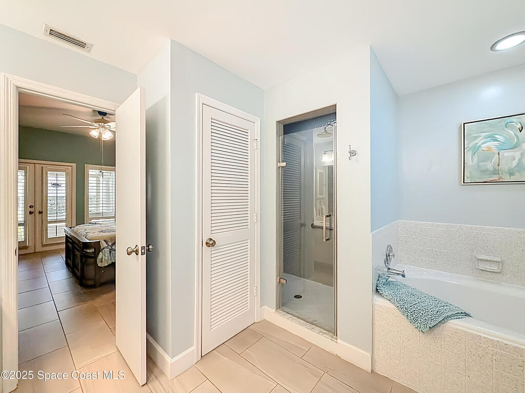 5040 Harmony Circle, Vero Beach, FL 32967