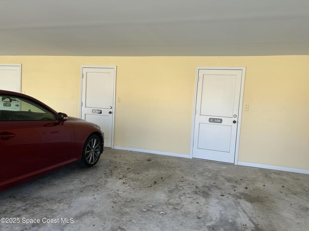 5040 Harmony Circle, Vero Beach, FL 32967