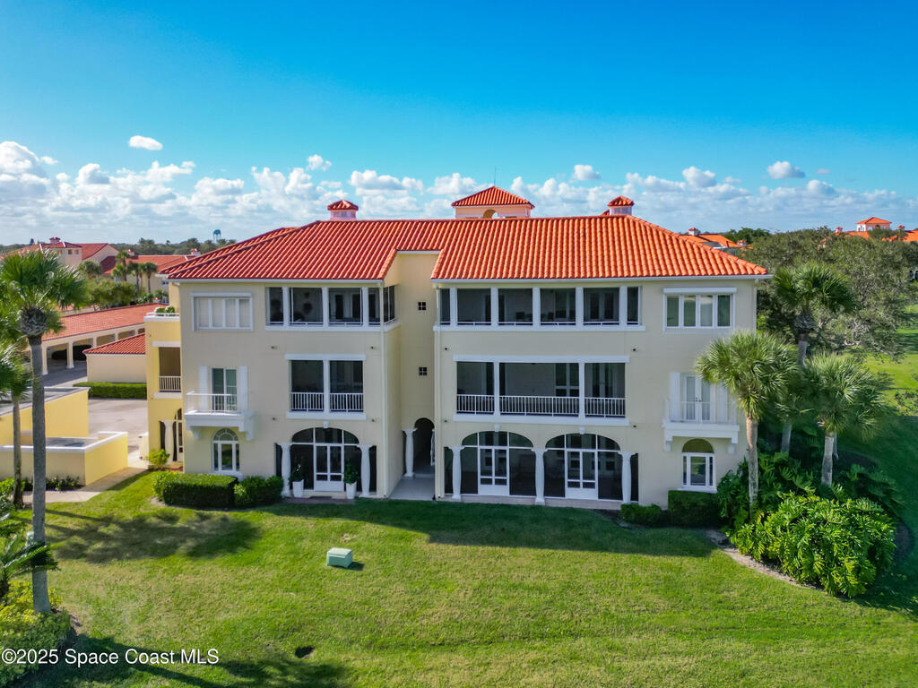 5040 Harmony Circle, Vero Beach, FL 32967