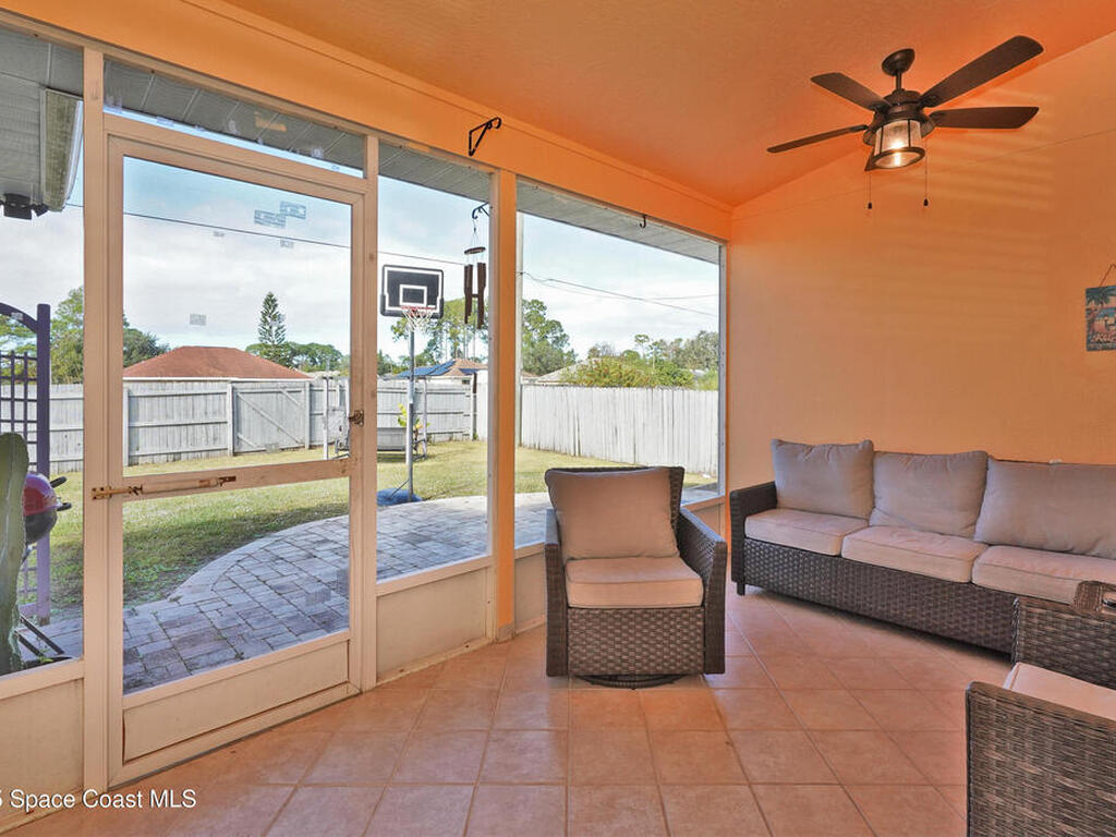 1516 Glendale Avenue, Palm Bay, FL 32907