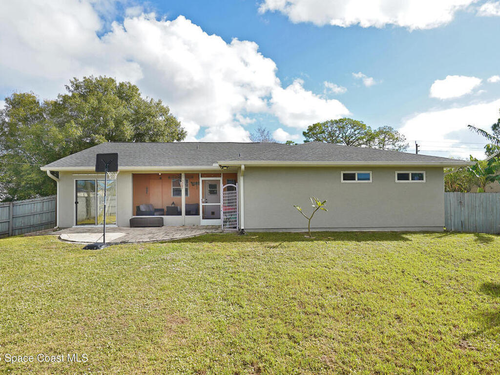 1516 Glendale Avenue, Palm Bay, FL 32907