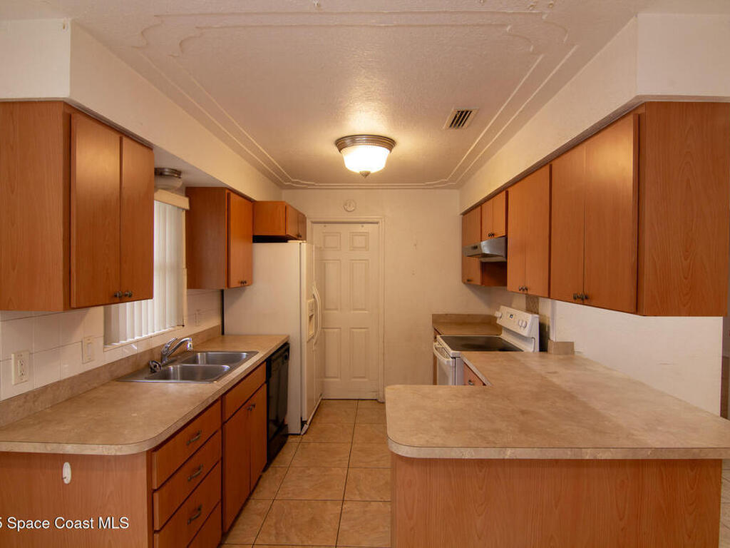 981 Palmer Street, Rockledge, FL 32955