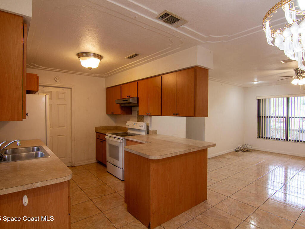 981 Palmer Street, Rockledge, FL 32955