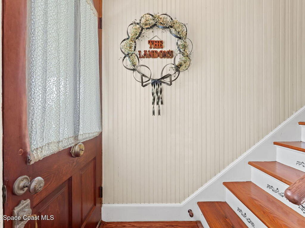 27 Barton Avenue, Rockledge, FL 32955