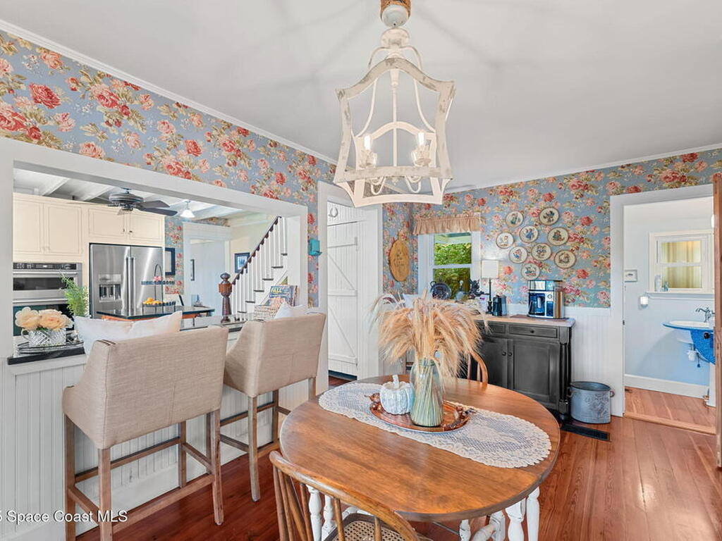 27 Barton Avenue, Rockledge, FL 32955