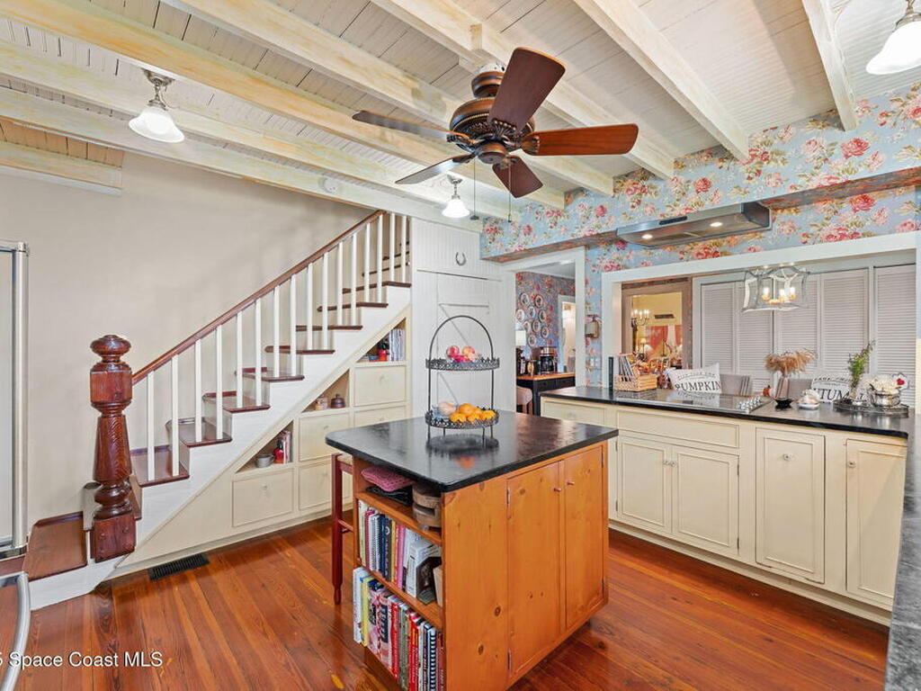 27 Barton Avenue, Rockledge, FL 32955