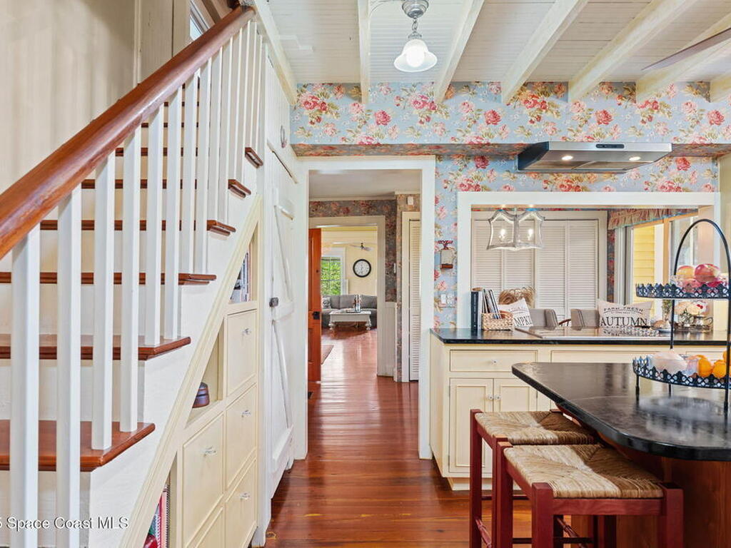 27 Barton Avenue, Rockledge, FL 32955