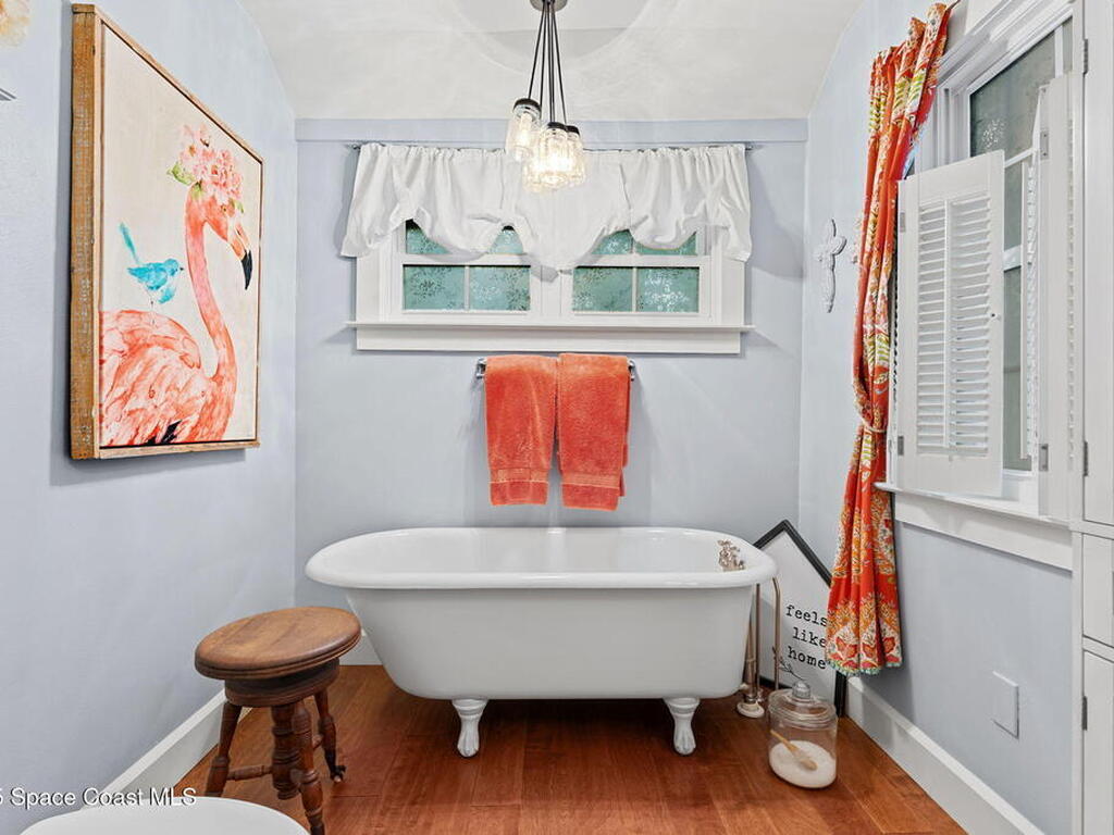 27 Barton Avenue, Rockledge, FL 32955