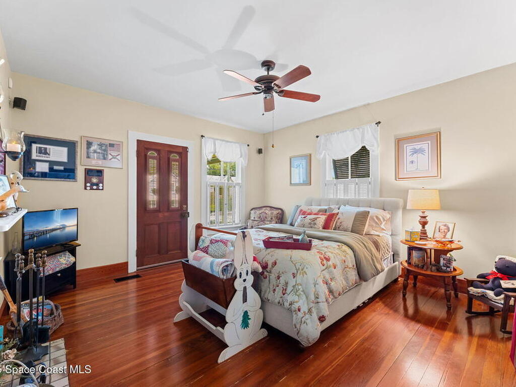 27 Barton Avenue, Rockledge, FL 32955