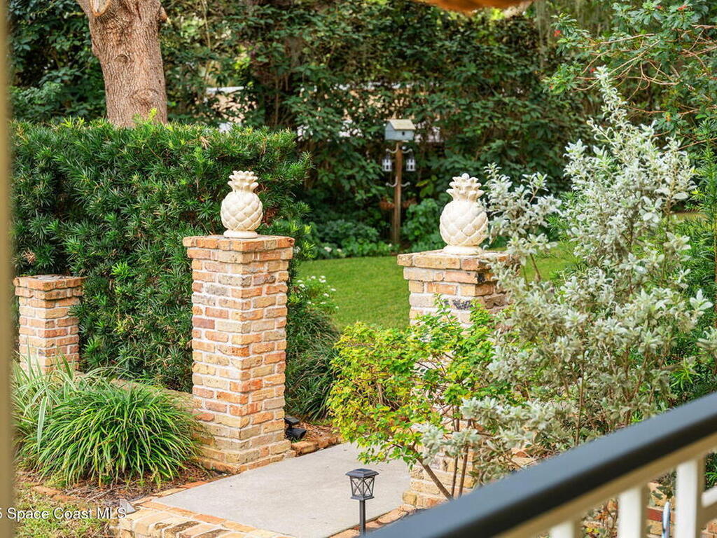 27 Barton Avenue, Rockledge, FL 32955