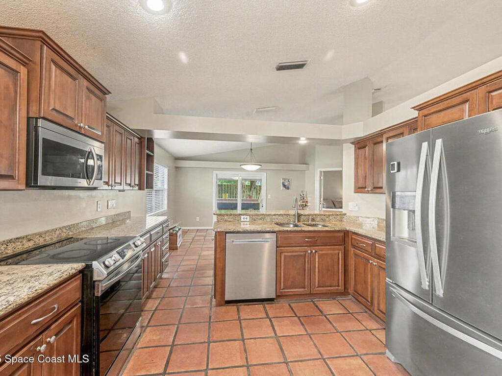 8001 Bracken Lane, Melbourne, FL 32940