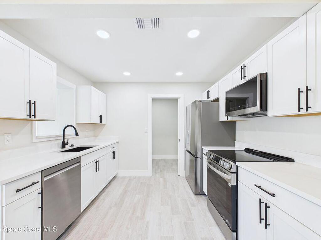 824 Osage Avenue, Melbourne, FL 32935