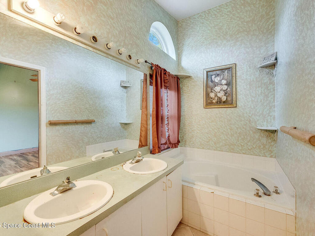 2898 Hagdom Avenue, Palm Bay, FL 32909