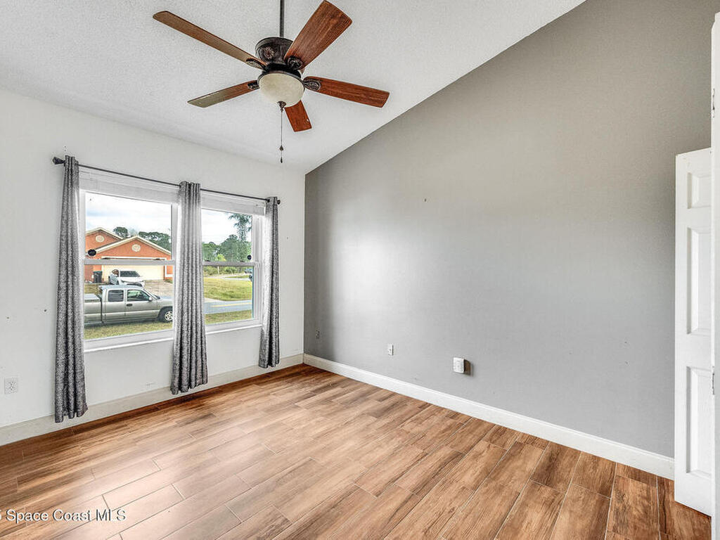 2898 Hagdom Avenue, Palm Bay, FL 32909