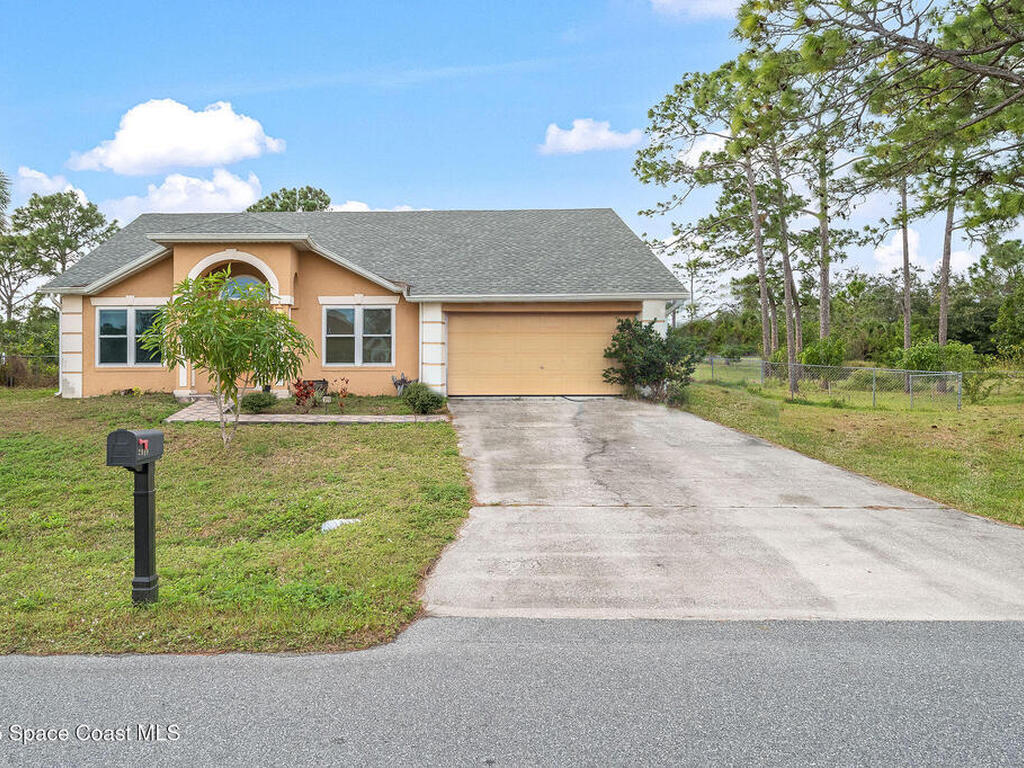 2898 Hagdom Avenue, Palm Bay, FL 32909
