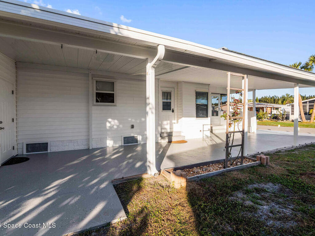 343 Macadamia Drive, Barefoot Bay, FL 32976