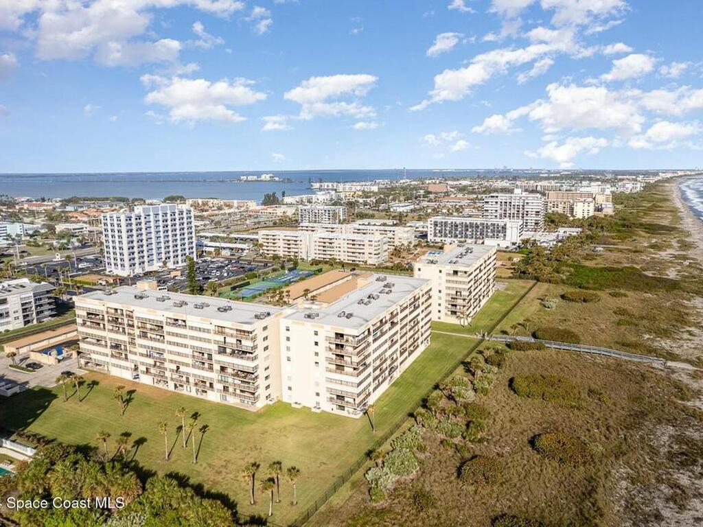 1830 N Atlantic Avenue, Cocoa Beach, FL 32931