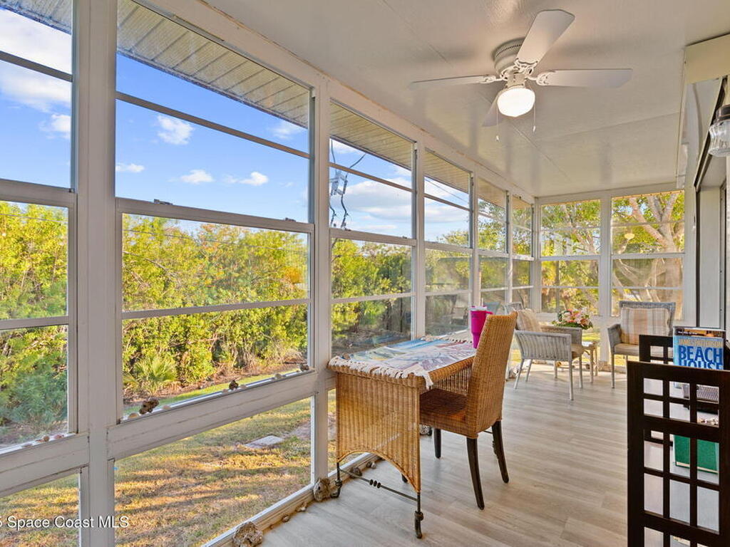 110 Springlake Court, Vero Beach, FL 32962