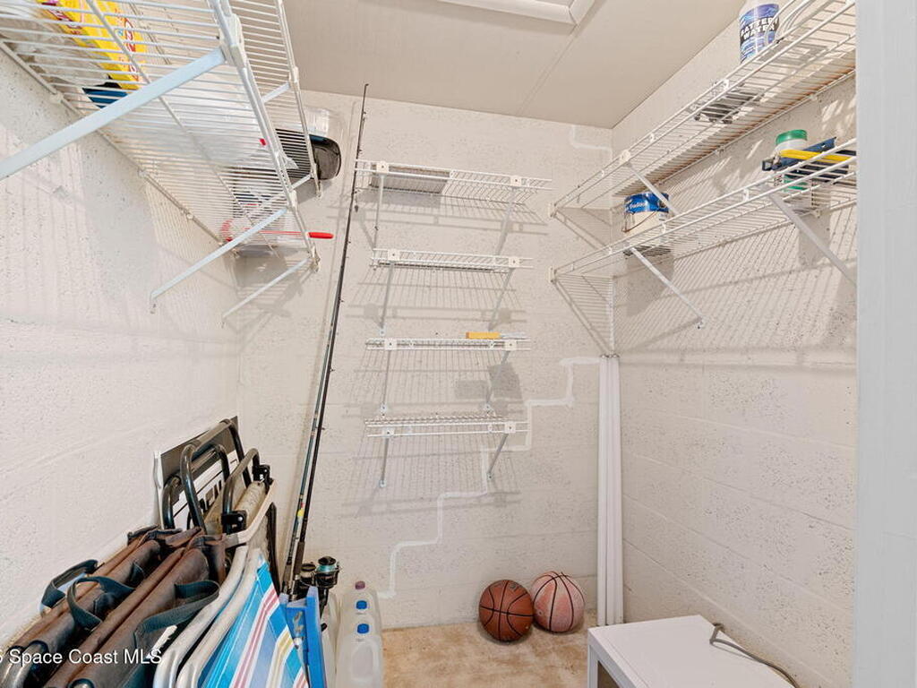 110 Springlake Court, Vero Beach, FL 32962