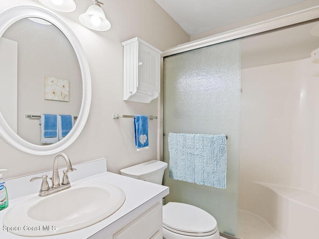 110 Springlake Court, Vero Beach, FL 32962