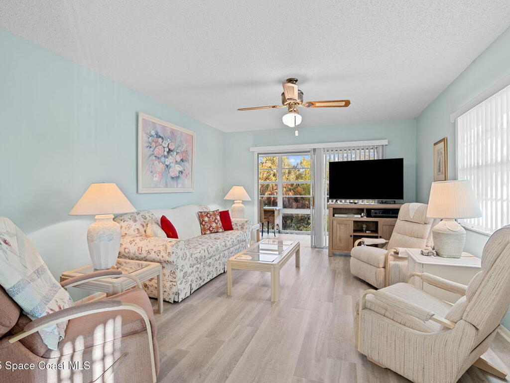 110 Springlake Court, Vero Beach, FL 32962