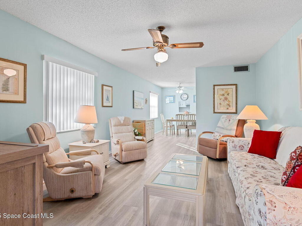 110 Springlake Court, Vero Beach, FL 32962