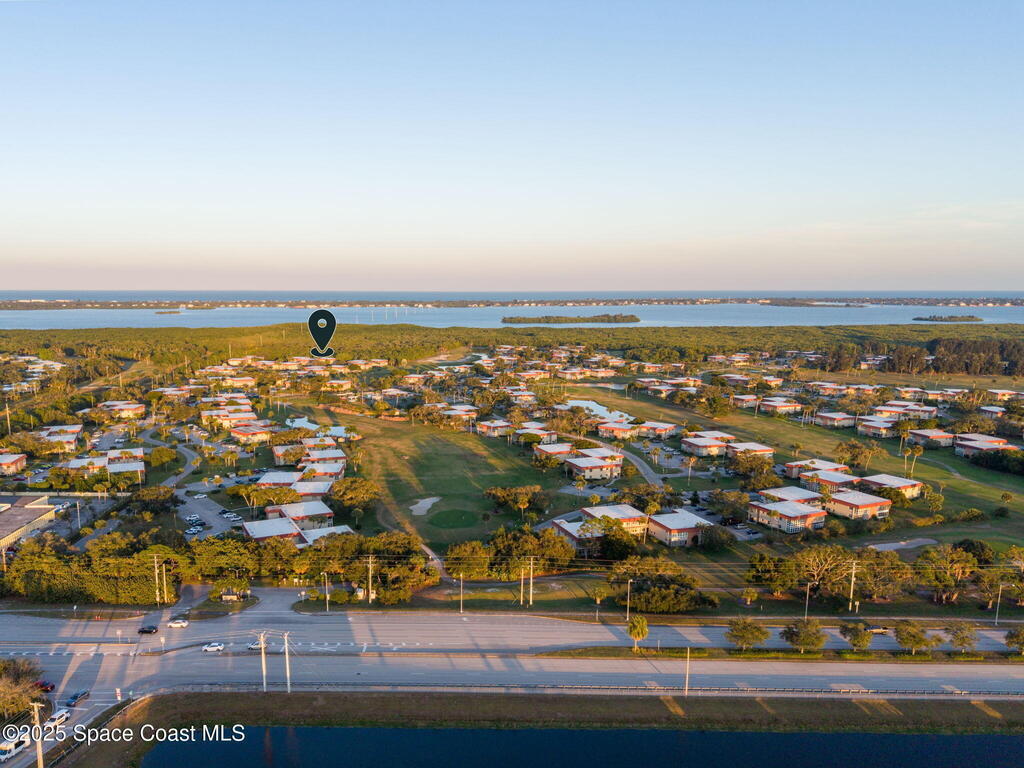 110 Springlake Court, Vero Beach, FL 32962