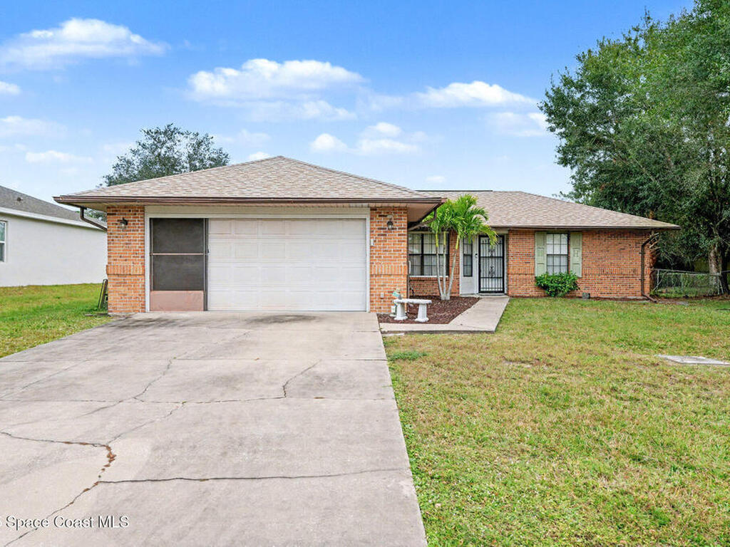 1285 Karlovy Avenue, Palm Bay, FL 32907