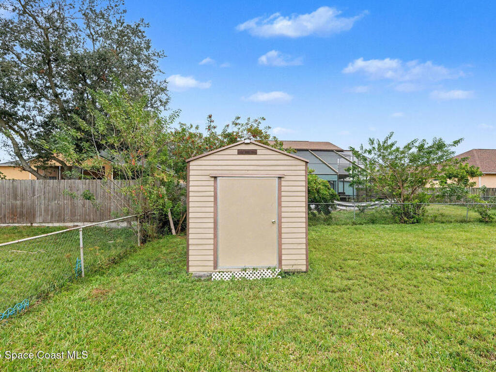 1285 Karlovy Avenue, Palm Bay, FL 32907