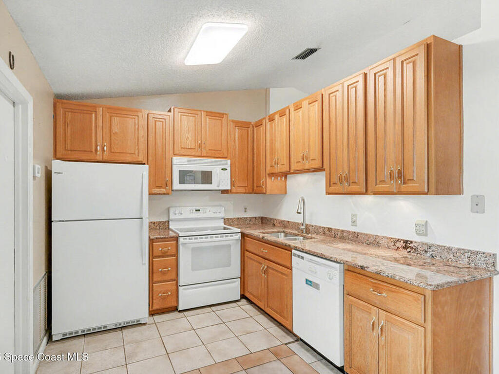 1285 Karlovy Avenue, Palm Bay, FL 32907