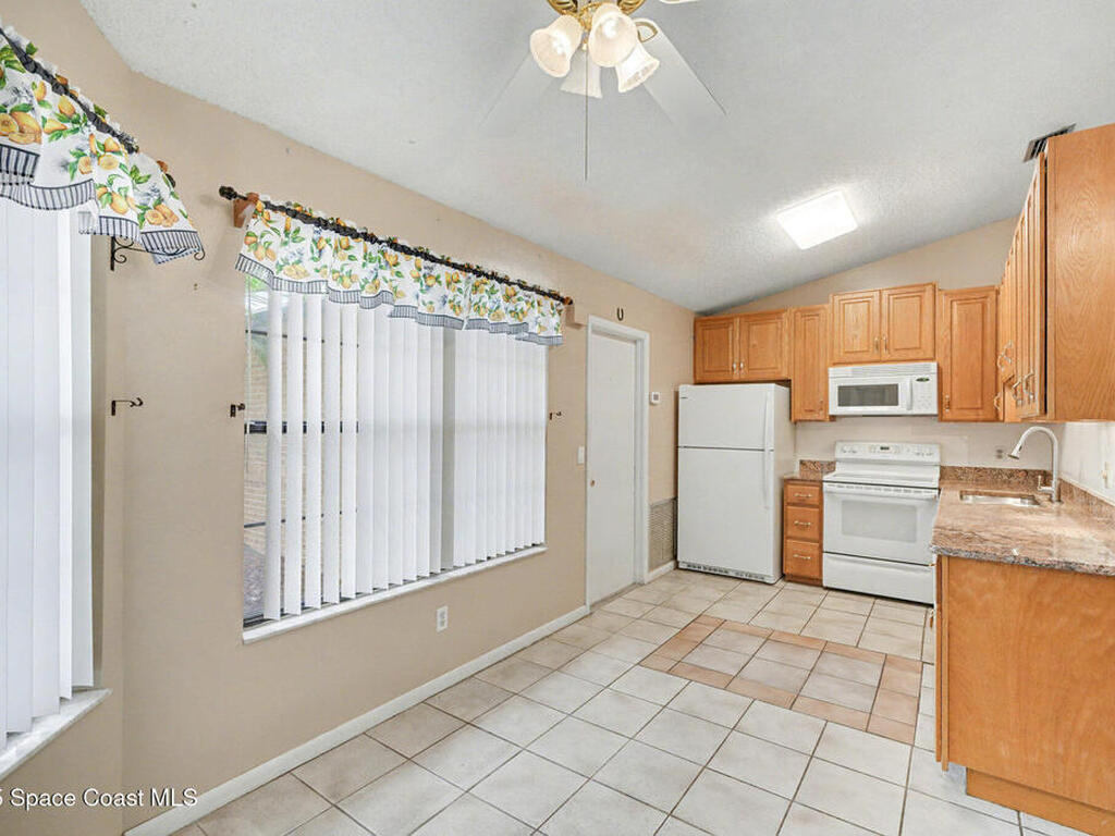 1285 Karlovy Avenue, Palm Bay, FL 32907