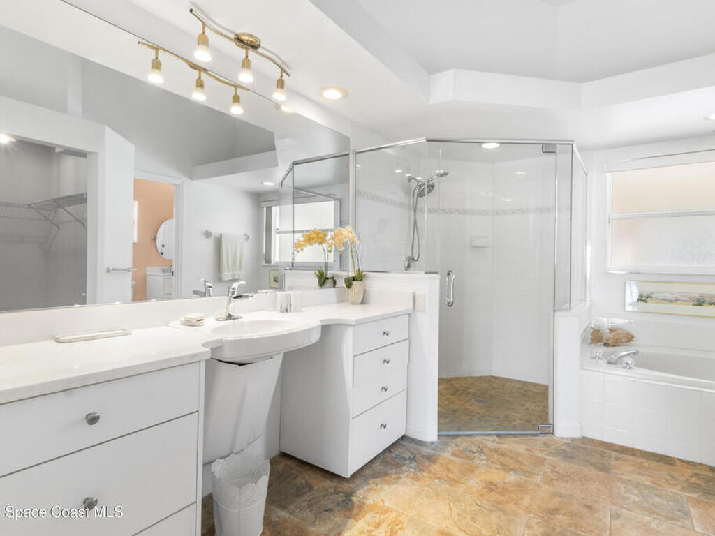 5155 3rd Manor, Vero Beach, FL 32968