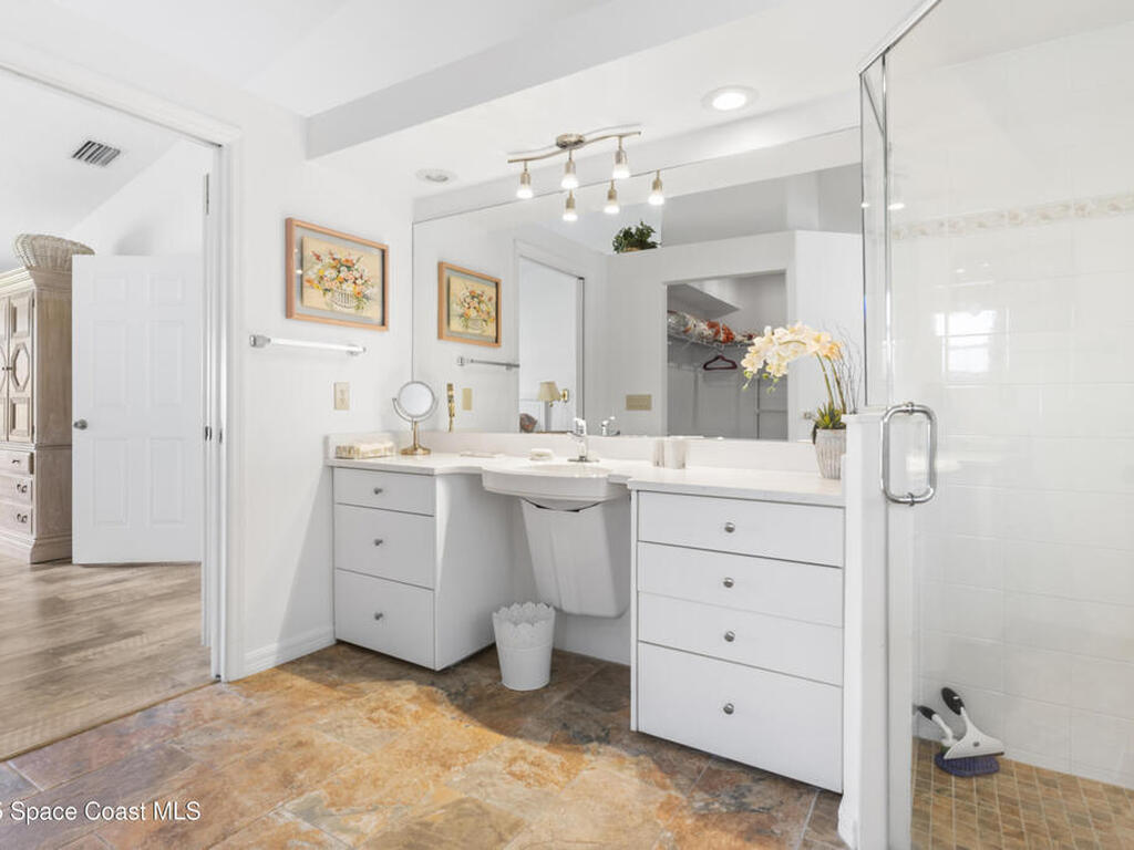 5155 3rd Manor, Vero Beach, FL 32968