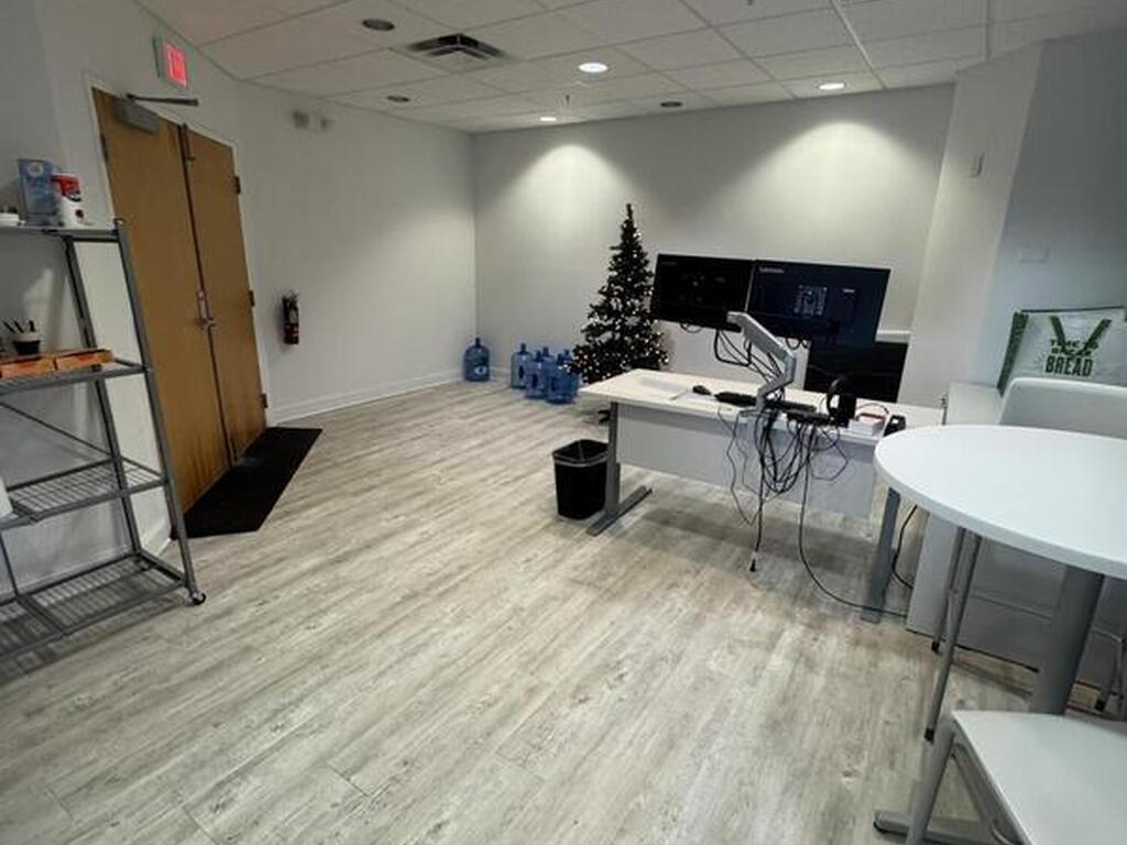 7341 Office Park Place, Suntree, FL 32940