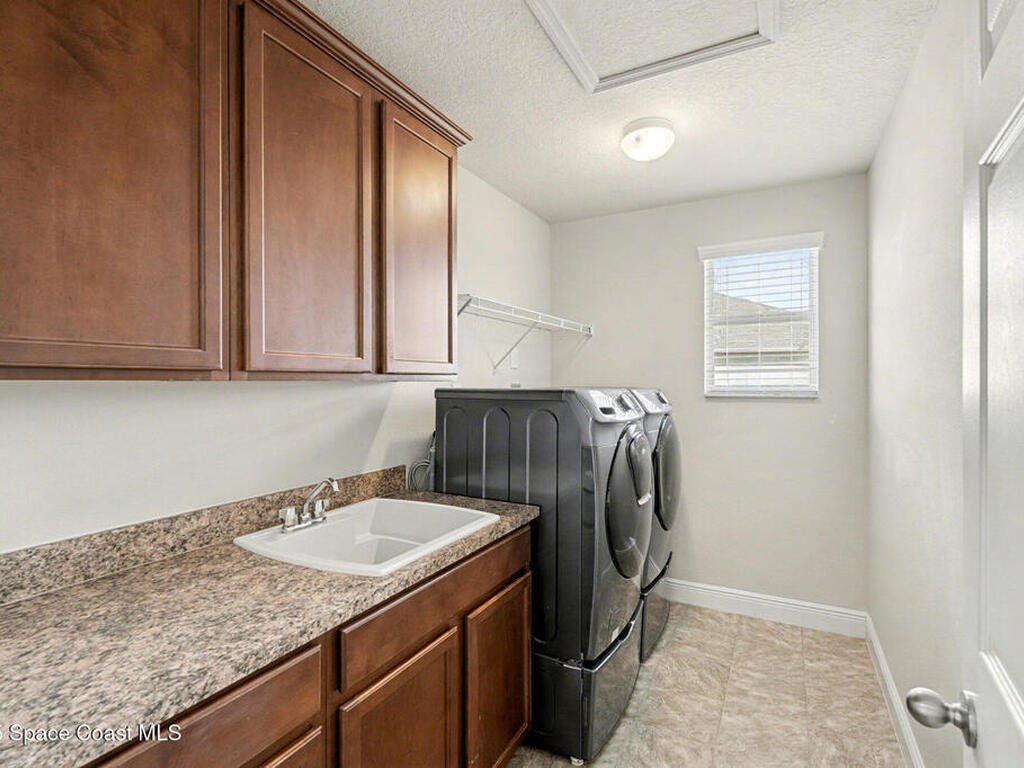 3848 Hollisten Circle, Melbourne, FL 32940