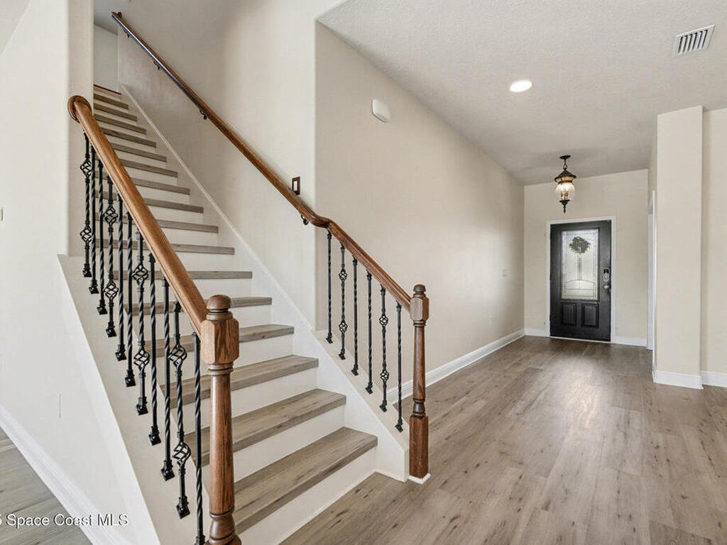 3848 Hollisten Circle, Melbourne, FL 32940