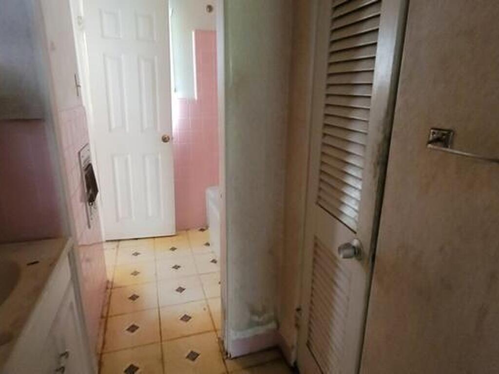 900 S Park Avenue, Titusville, FL 32780